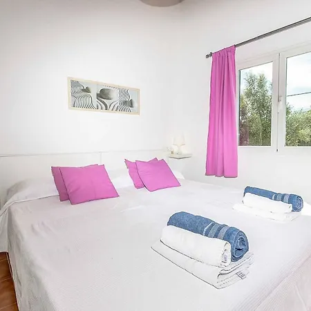 Palmeritas Villa *